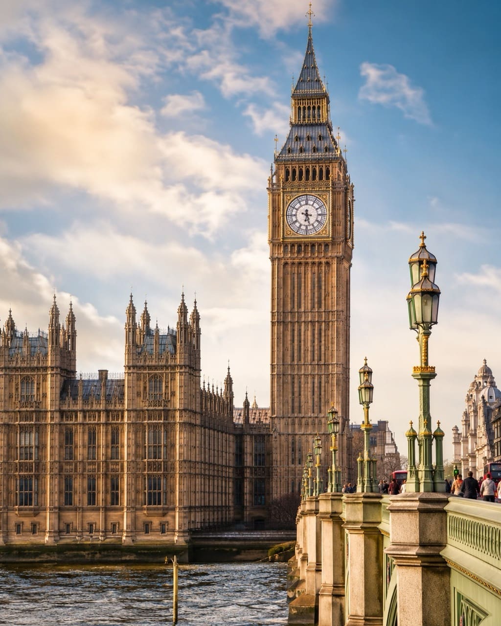 Big Ben and Westminster Bridge in London for planning the best tours in London